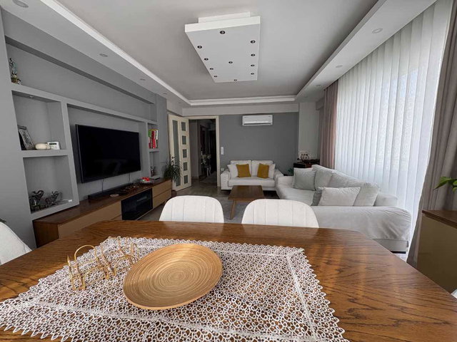 ÜÇYOL BAHÇELİEVLERDE AYDINLIK ULAŞIMI  RAHAT FULL TADİLATLI 3+1 SATILIK DAİRE