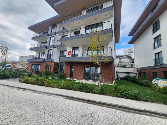 BAHÇEŞEHİR EMLAK KONUT VADİ EVLERİ 1 BAHÇEKATI DAİRE