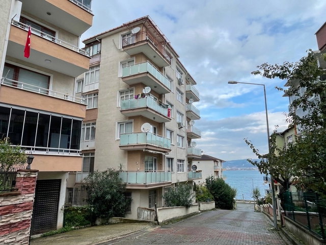 REMAXÇAKRA ÖMER ONAYCI/DEĞİRMENDEREDE FULL BAKIMLI 3+1 DÜZ DAİRE