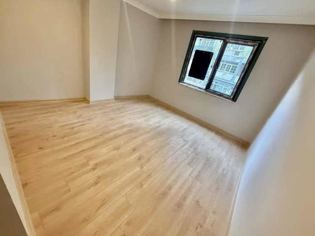 ŞİŞLİ MECİDİYEKÖY MERKEZDE SIFIR BİNADA SATILIK 2+1 DAİRE OTOPARKLI METRO:3 DK