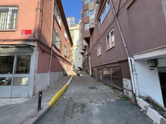 ŞİŞLİ  MECİDİYEKÖY MERKEZDE SATILIK 3+1