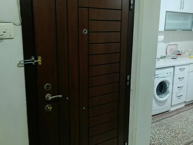 SAİMEKADIN GÖMÜ SOKAK'TA MERKEZİ KONUMDA SATILIK 3+1 DAİRE