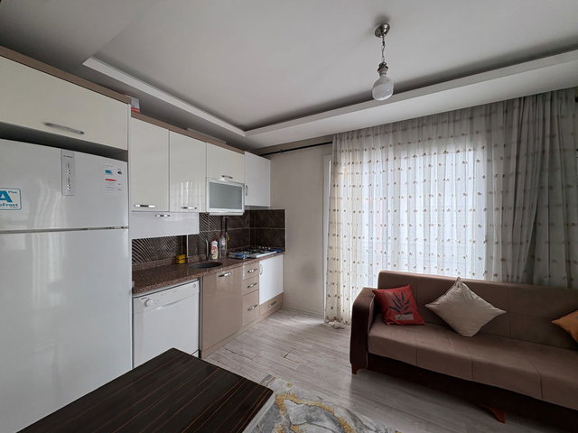 REMAX RİNA'DAN TOROS ÜNİVERSİTESİ 45 EVLER KAMPÜSÜ CİVARINDA EŞYALI 2+1 DAİRE
