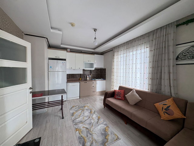 REMAX RİNA'DAN TOROS ÜNİVERSİTESİ 45 EVLER KAMPÜSÜ CİVARINDA EŞYALI 2+1 DAİRE