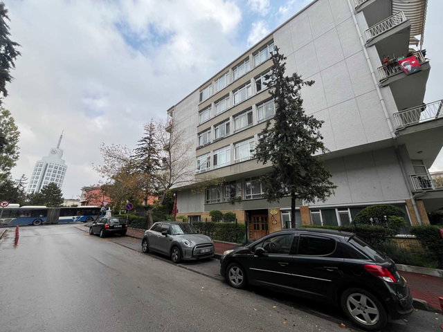 ÇANKAYA ATATÜRK BULVARI ÜZERİ 200 M2 4+1 SATILIK DAİRE