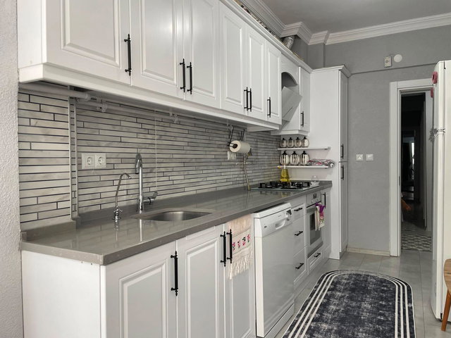 RE/MAX MAVİ'DEN GÖZDE BLOKLARINDA YENİLENMİŞ 3+1 DAİRE