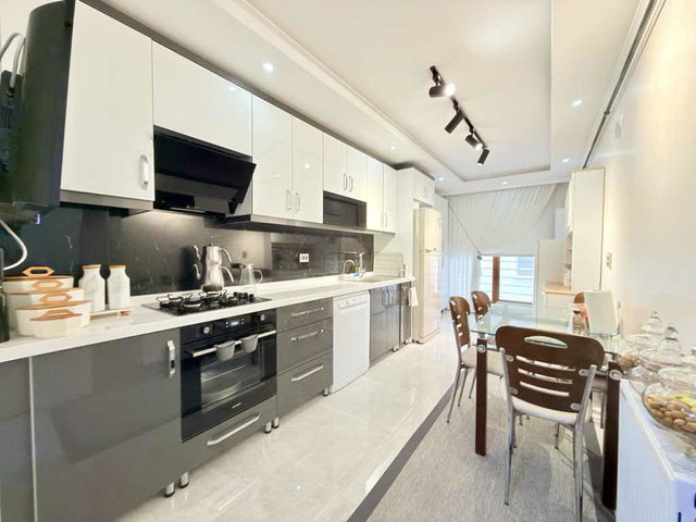 KARAKEÇİLİ CAD PARALELİ 5+1 190 M2 4 BANYO KAPALI OTOPARK ULTRA LÜKS YAPILI DUBLEKS