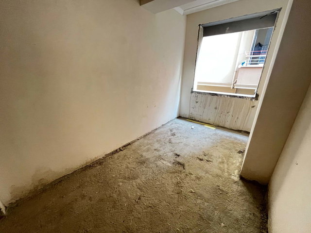 PENDİK AYDINLI YOLU CADDESİNDE SATILIK EBEVEYN BANYOLU 3+1 DAİRE