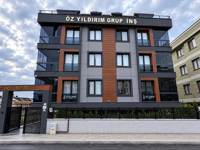 KAVAKLI'DA BAHÇE KATI, KAPALI OTOPARKLI KİRALIK 1 + 1 DAİRE