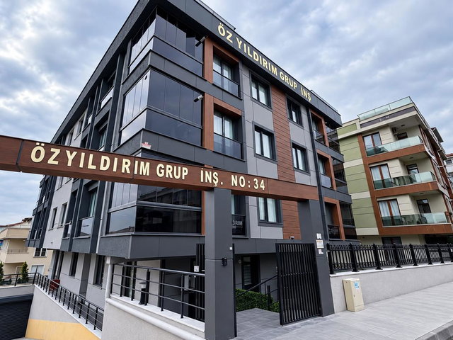 KAVAKLI'DA BAHÇE KATI, KAPALI OTOPARKLI KİRALIK 1 + 1 DAİRE