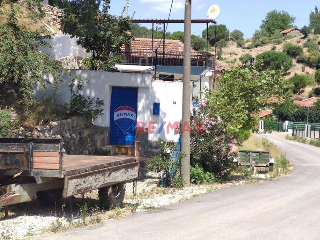 BALIKESIR BURHANIYE SÜBEYLIDERE KÖY EVI