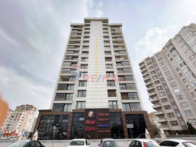 ŞEHRİN EN GÜZEL PROJESİNDE SATILIK 5+1 DAİRE