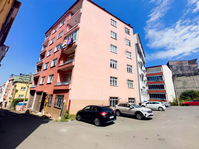 PELİTLİDE DÜKKAN PROJELİ 3+1 UYGUN SATILIK DAİRE
