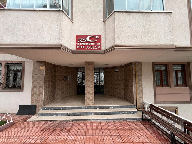 YEŞİLTEPE'DE MERKEZİ KONUMDA 3+1 FIRSAT DAİRE