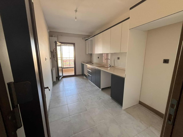 GÜNEYKENT 12. ETAPTA KİRALIK ARA KAT DAİRE