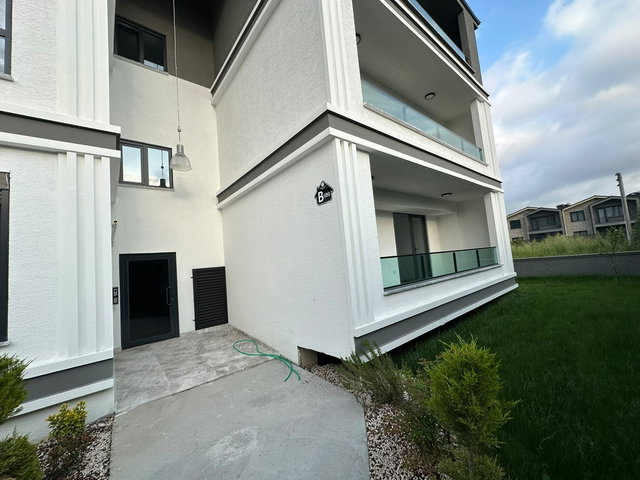 TUZLA MAHALLESİNDE PRESTİJLİ YAŞAM 3+1 SATILIK DAİRE