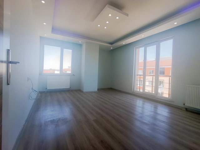 AKGÜL YATIRIMDAN CİFT GİRİŞLİ 4+1 DUPLEKS