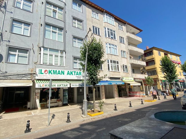 ÇARŞI MERKEZİN GÖBEĞİNDE 130 M2 DAİRE