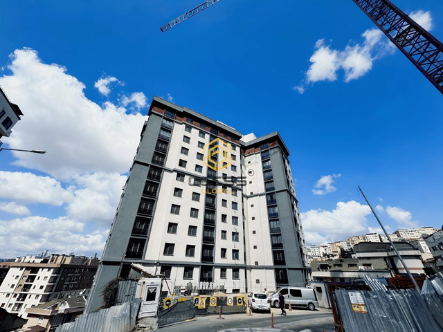 KAĞITHANE PANORAMA SİTESİ'NDE METROYA YAKIN SATILIK 1+1 DAİRE