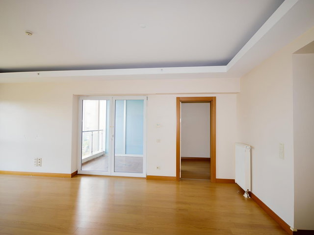 ATAŞEHİR TOWERLAND 3381 BLOKTA BOŞ HEMEN TESLİM TERASLI 3+1