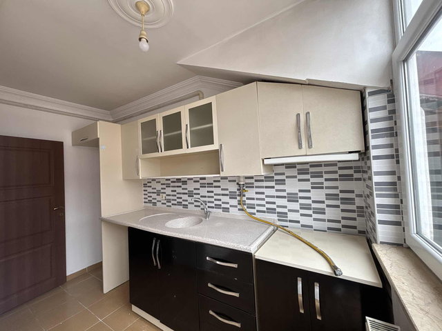 AKÇABAAT YAYLACIK MAH. 3+1 KİRALIK DAİRE