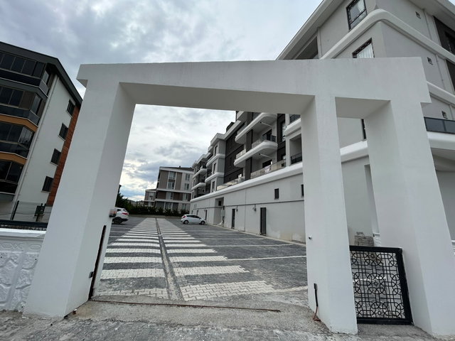TURKUAZ EMLAKTAN SELÇUKLU MAH. EŞYALI SIFIR 1+1 LÜKS DAİRE