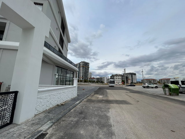 TURKUAZ EMLAKTAN SELÇUKLU MAH. EŞYALI SIFIR 1+1 LÜKS DAİRE