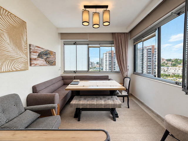 ÇİFTLİKKÖYDE 2+1 EBEVEYN BANYOLU SATILIK KÖŞE DAİRE