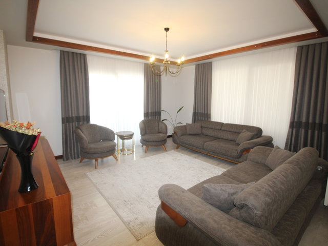 ++İDOL'DEN 200M2 TERAS ALANLI,HAVUZLU,D.GAZLI,YGN.ODALI 3,5+1++