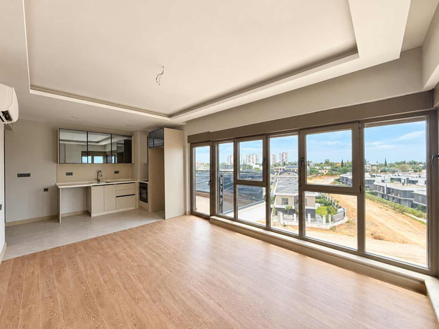 Sky Diamond'da Havuzlu Sitede Lüks 2+1 Kiralık Daire
