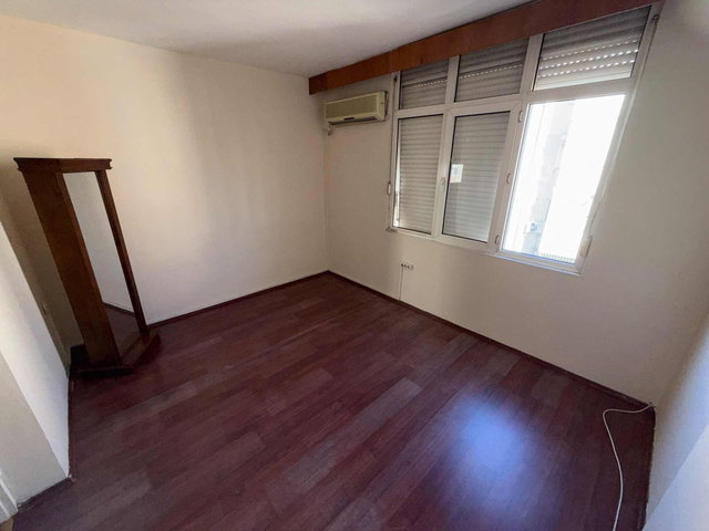Bostanlı Sahil'e 190 M | 3+1 | Kat 3 | Doğalgazlı