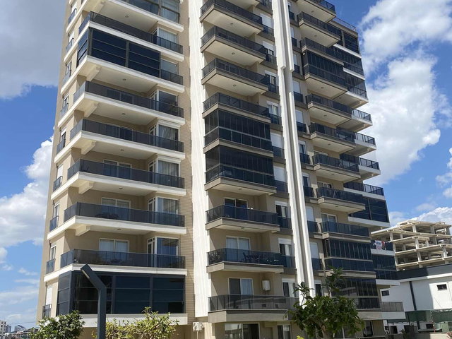 ALTINTAŞ MAHALLESİNDE SİTE İÇİ HAVUZLU SATILIK DAİRE.
