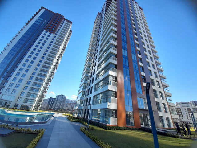 TRABZON KAŞÜSTÜ MARİNE CİTY'DE SATILIK 3+1 LÜKS DAİRE