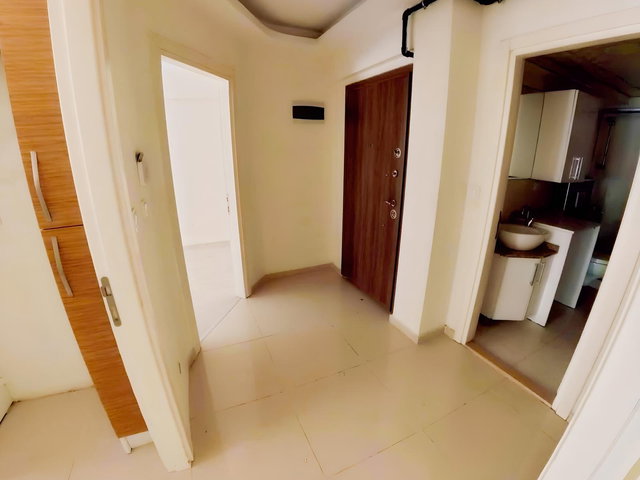 Ordu Bulvarı Arka Sokağı | Satılık 2+1 | Arakat | Geniş BALKON