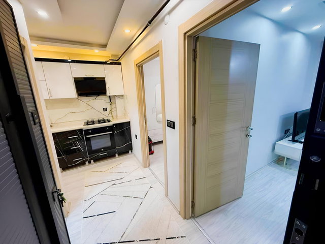 VAN EZBERCİLER CİVARI KİRALIK 1+1 LÜX DAİRE