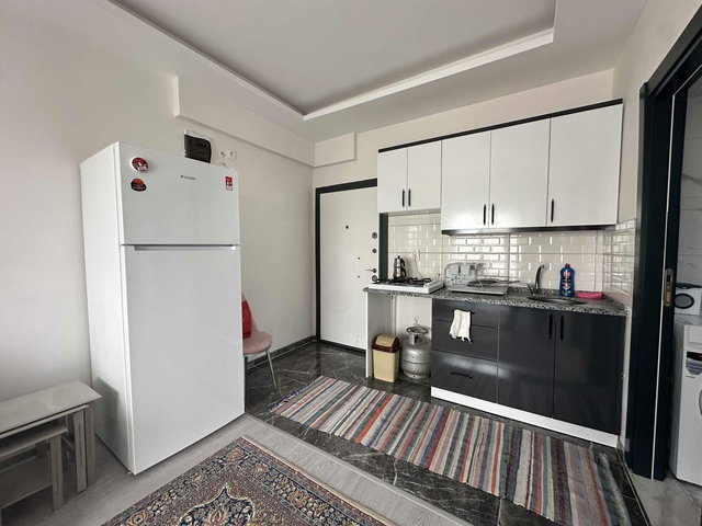YEŞİLTEPE MAHALLESİ KİRALIK 1+1 EŞYALI DAİRE CADDE ÜZERİ