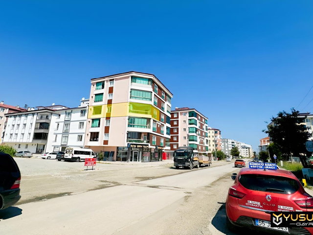YUSUF USTA GAYRİMENKULDEN CADDEYE CEPHE 2+1 KİRALIK DAİRE