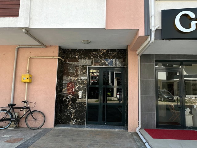 YUSUF USTA GAYRİMENKULDEN CADDEYE CEPHE 2+1 KİRALIK DAİRE
