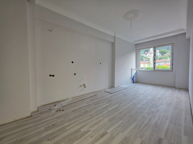 ÇINAR GRUP'DAN SATILIK ÇARŞIYA YAKIN 1+1 YATIRIMLIK FIRSAT DAİRE