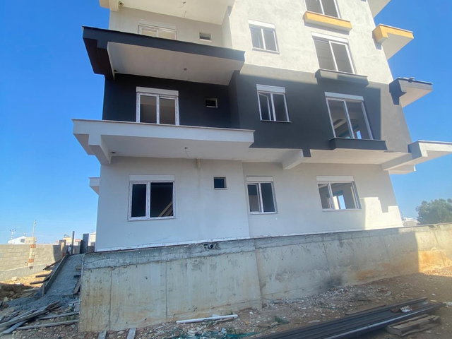 Kepez Şelale Mh.'de Havuzlu Sitede 2+1 Modern Daire