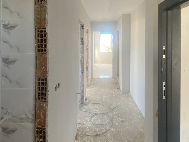 Kepez Şelale Mh.'de Havuzlu Sitede 2+1 Modern Daire