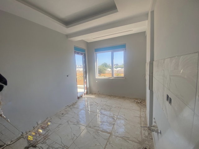 Kepez Şelale Mh.'de Havuzlu Sitede 2+1 Modern Daire