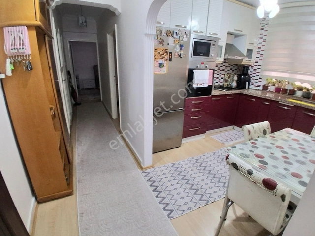 Gültepe'de Çok Acil Satılık Satılık 2+1 Arakat...