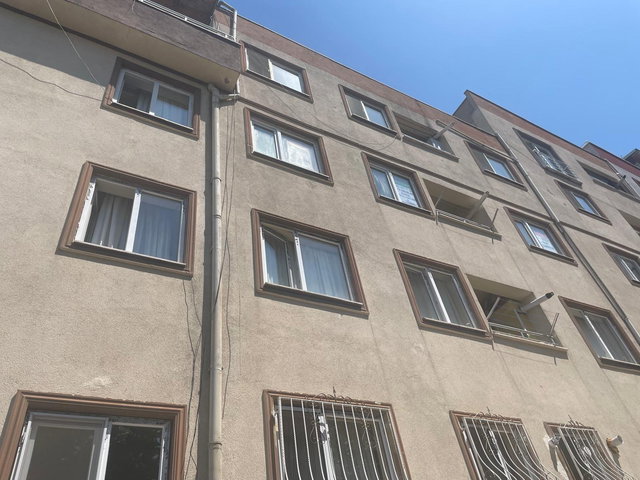BURSA KILIÇ TN MOLLAARAP TA SATILIK 10 YAŞ 2+1 3.KAT 85m2 DAİRE