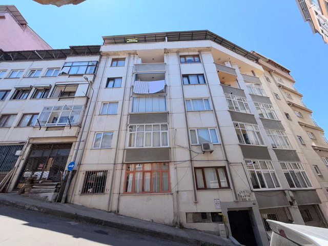 Trabzon Meydan'a 30 Metre Uzaklıkta Satılık 6+1 Dubleks Daire