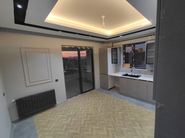 KARAKAVAKTA TEK KOMUTLA YAŞAM AKILLI EV, TÜRK HAMAMI,141 m² NET