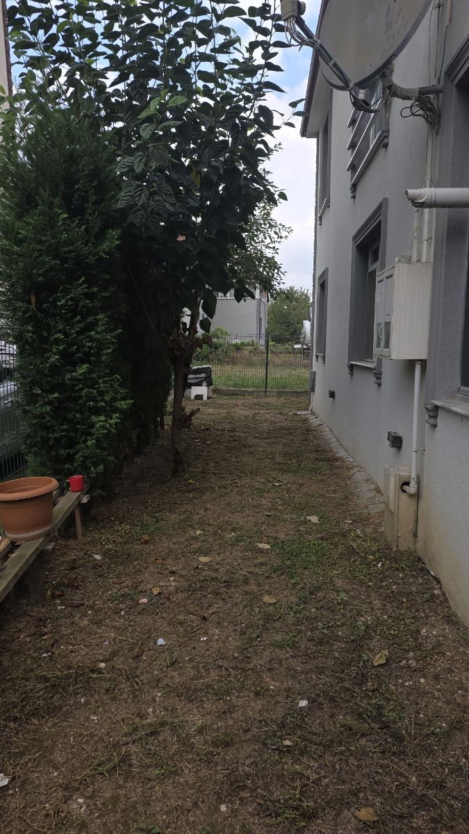 MÜSTAKİL BAHCELİ 120M2 BÜYÜK ODALAR BAHCE KULLANIMLI KİRALIK