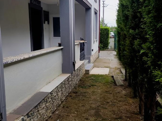 MÜSTAKİL BAHCELİ 120M2 BÜYÜK ODALAR BAHCE KULLANIMLI KİRALIK