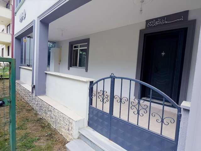 MÜSTAKİL BAHCELİ 120M2 BÜYÜK ODALAR BAHCE KULLANIMLI KİRALIK