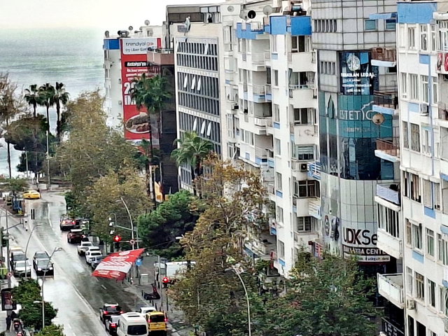 Deniz Manzaralı Güllük Caddesi Merkezi Konum Asansörlü 3+1 Daire